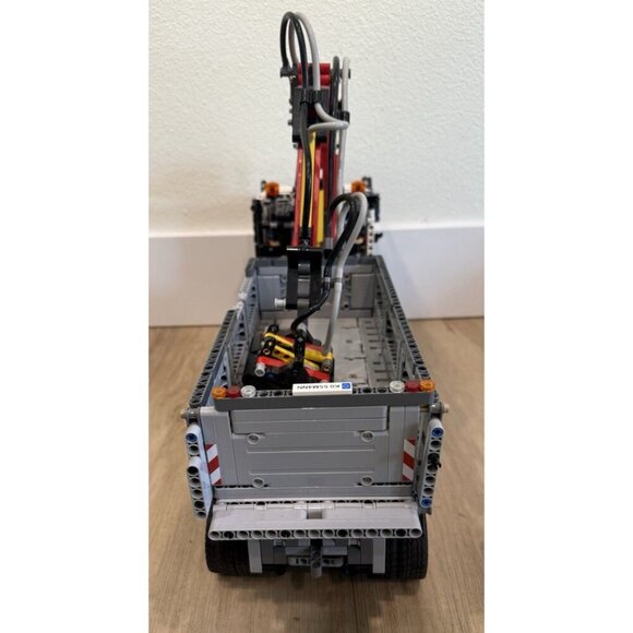 LEGO Technic Mercedes-Benz Arocs 3245 Truck #42043 2015 Motorized Works Retired - Picture 4 of 9